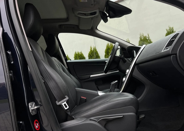 Volvo XC 60 cena 79800 przebieg: 158000, rok produkcji 2017 z Chojna małe 596